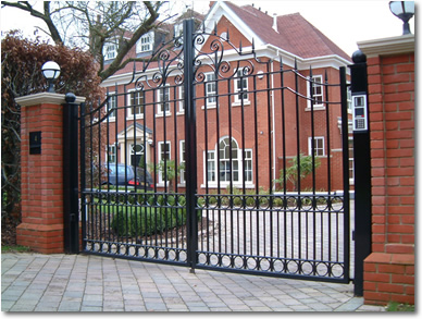 Domestic Gate Automation | Ornate Steel Swing Gates